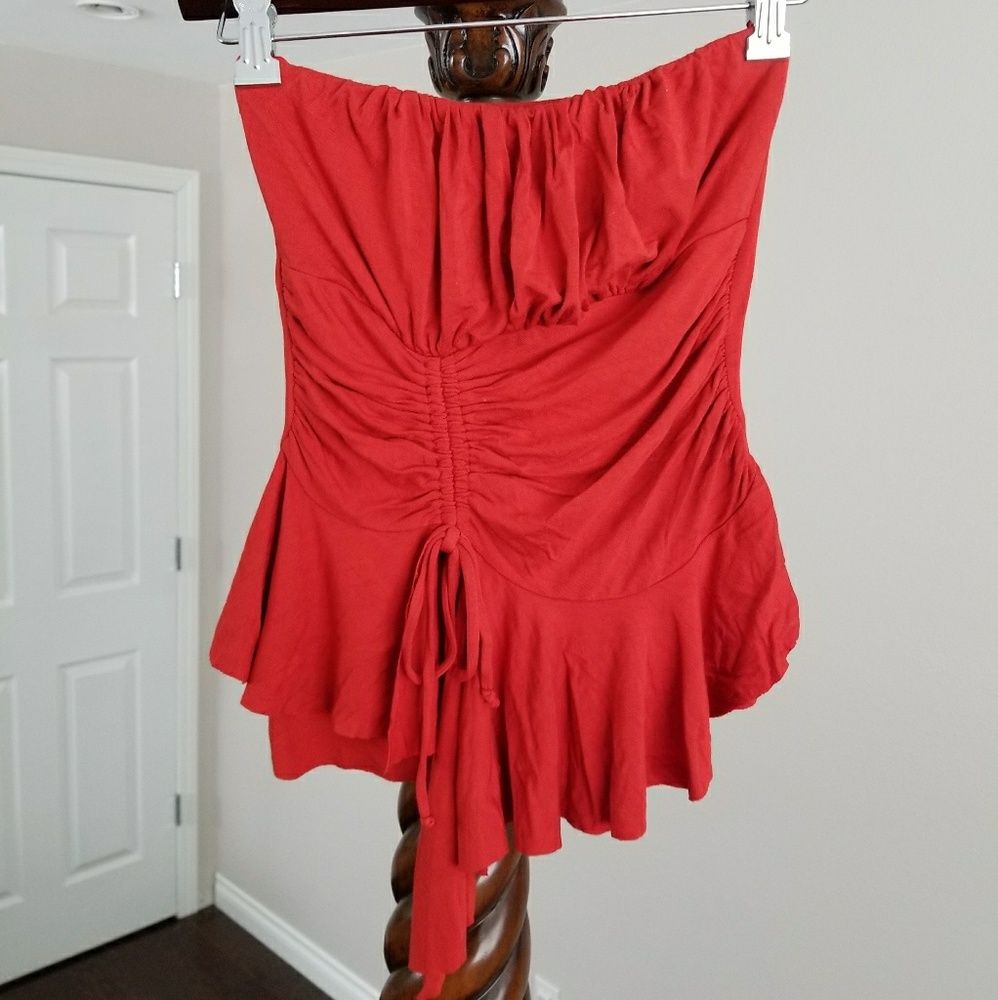 Arden B. Strapless top